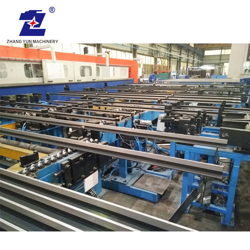 Mit CNC PLERER Design Patent hohe Genauigkeit Automatische Aufzugsanleitung Guide Rail Processing Produktionslinie